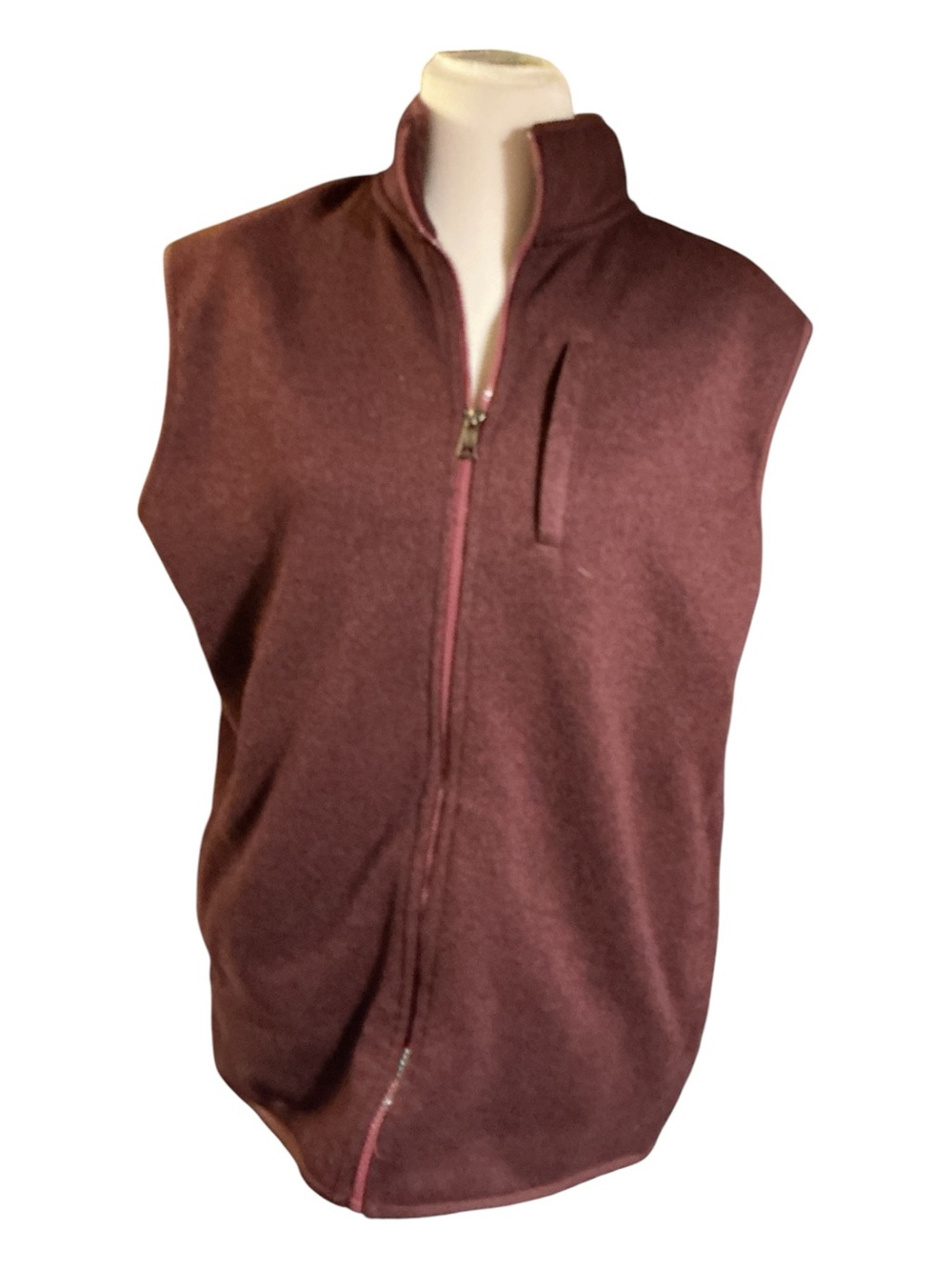 Chaps Men's Maroon Zip-Up Sleeveless Sweater Vest